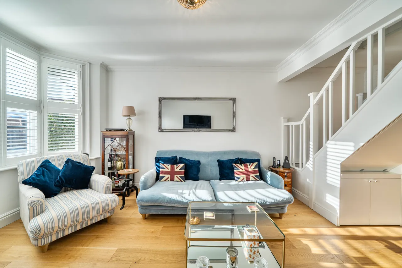 Lancaster Road, Uxbridge, UB8, photo 3