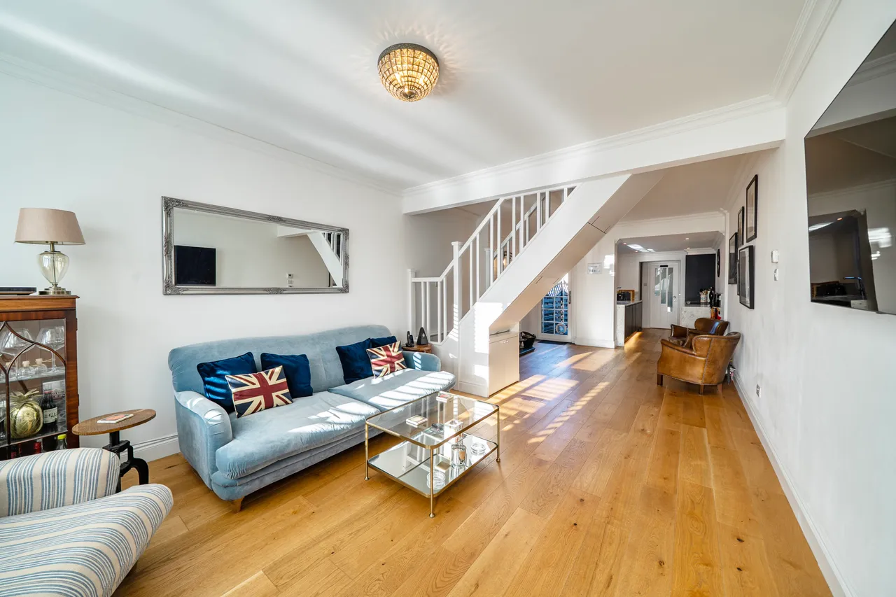 Lancaster Road, Uxbridge, UB8, photo 4