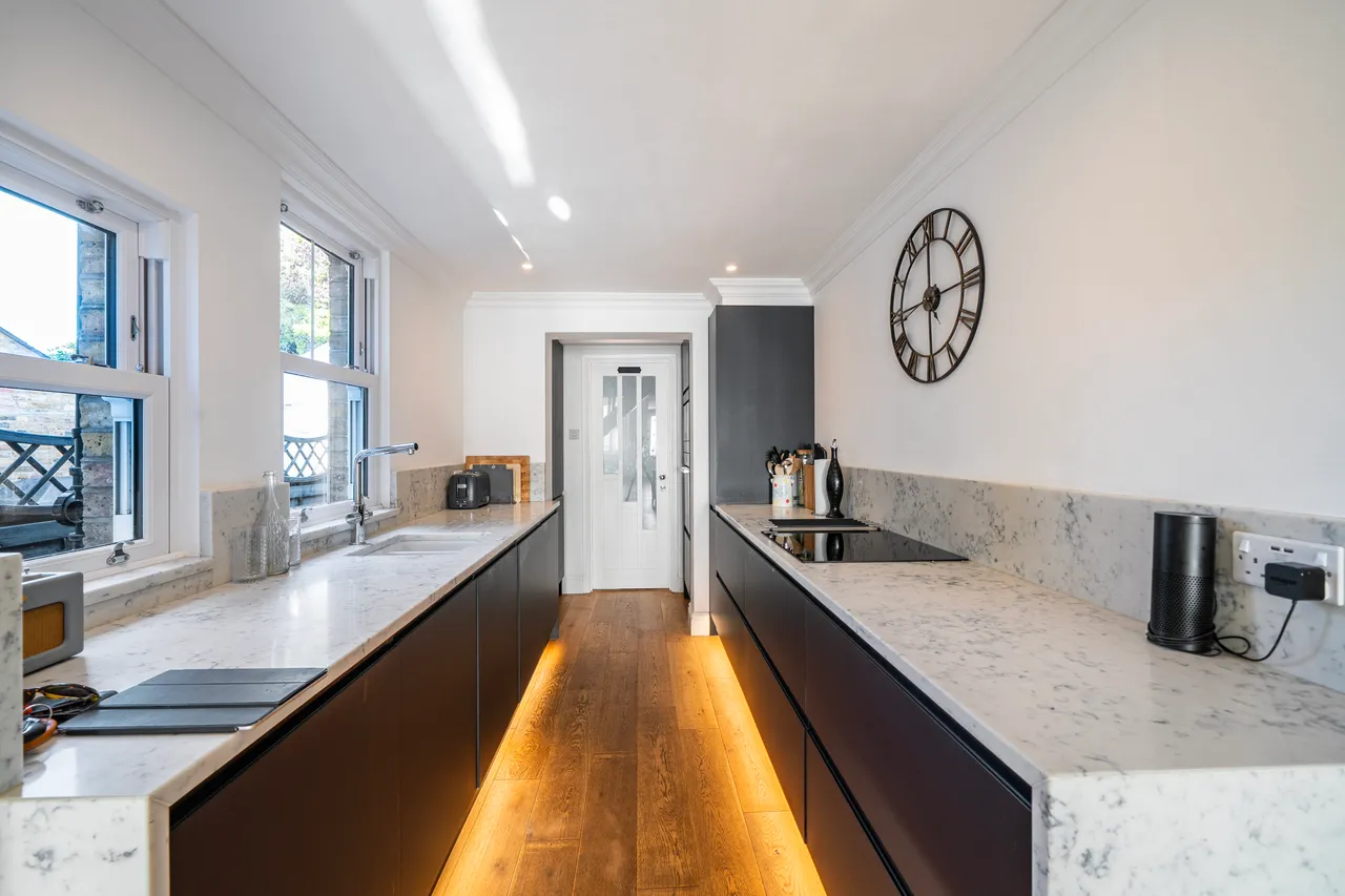 Lancaster Road, Uxbridge, UB8, photo 8