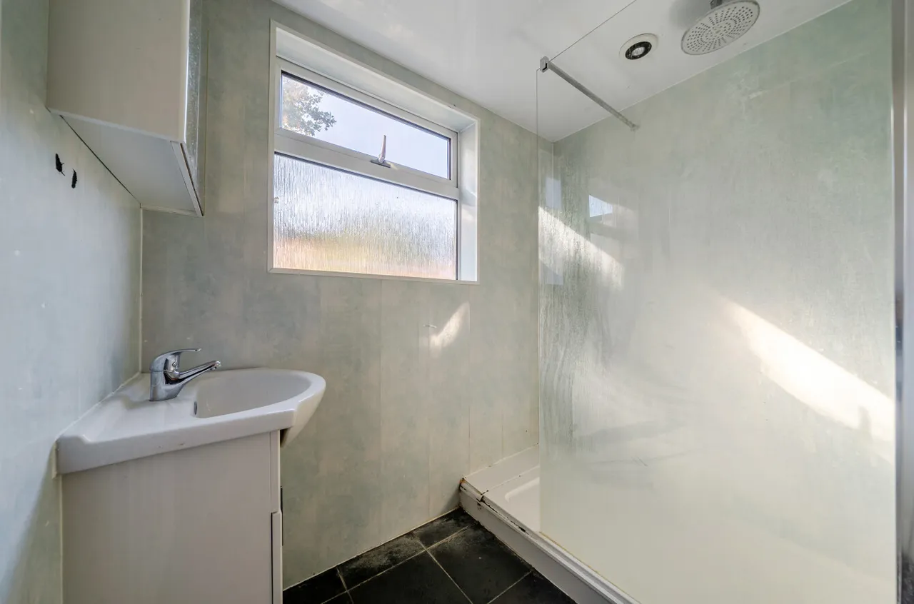 Harold Road, Southsea, PO4, photo 11