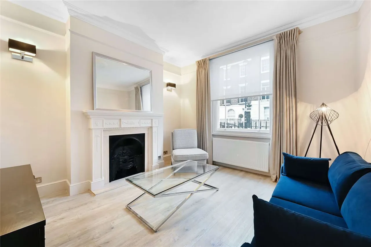 2 bed flat to rent, Ebury Street, Belgravia, SW1W