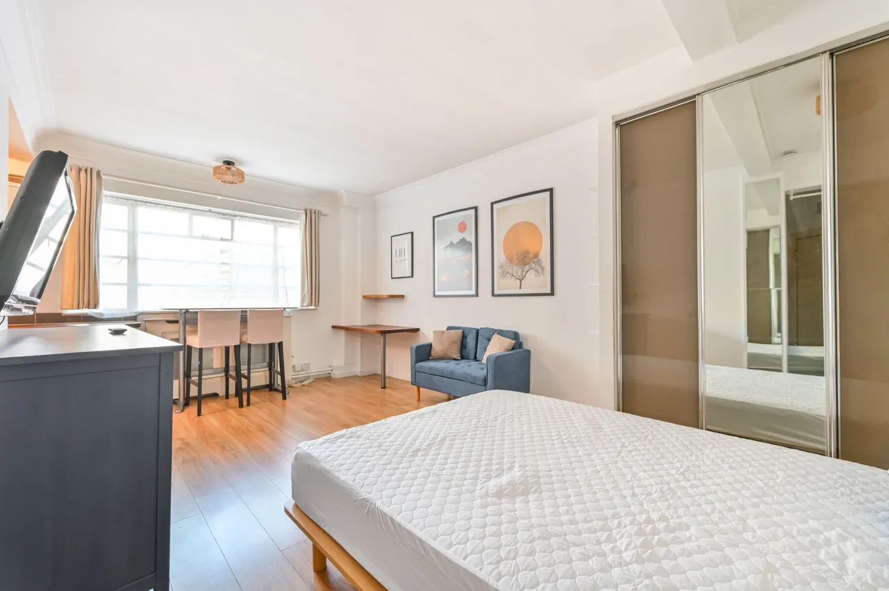 flat to rent, London, W8
