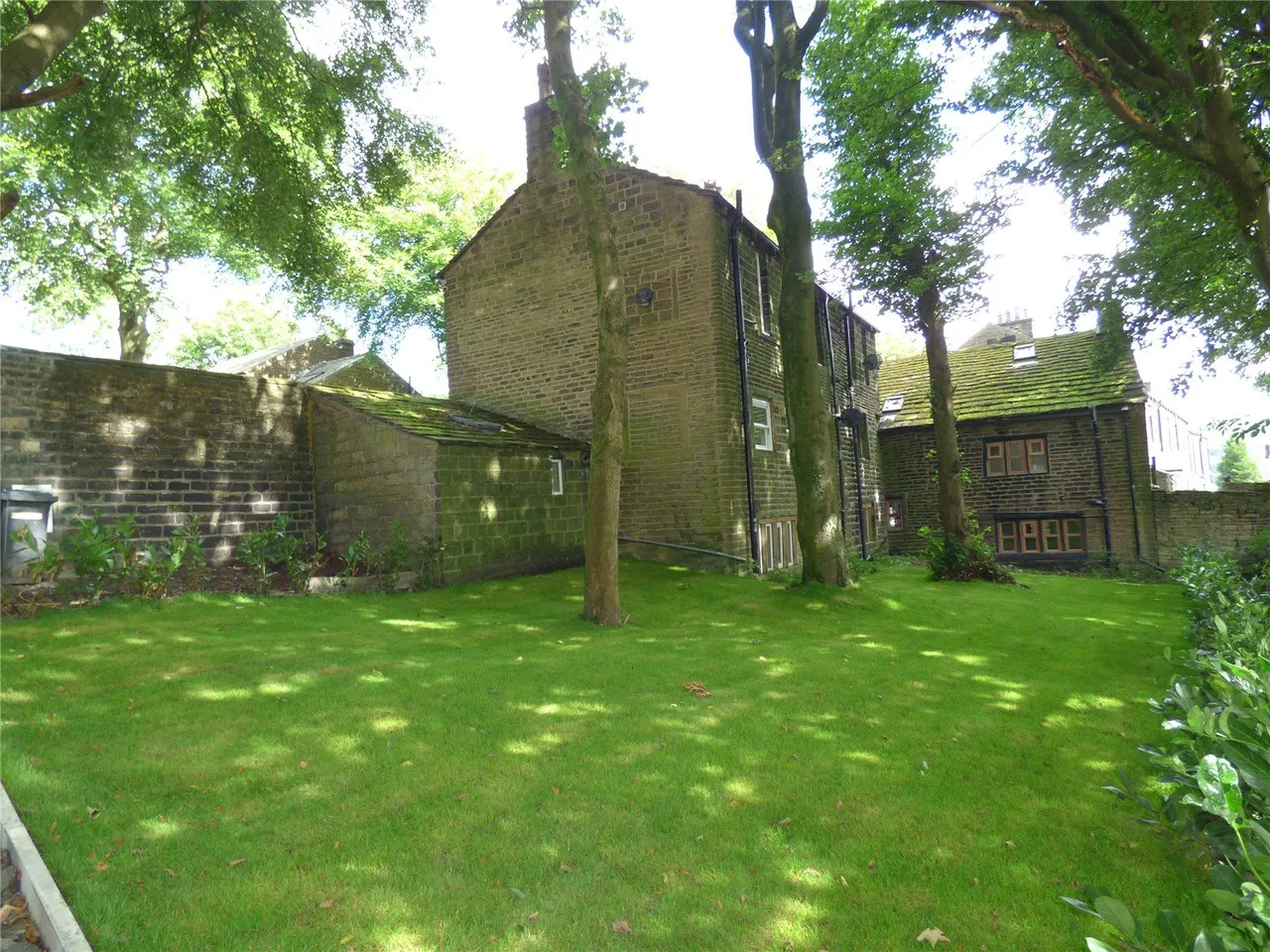 Sugar Lane, Dobcross, OL3, photo 25