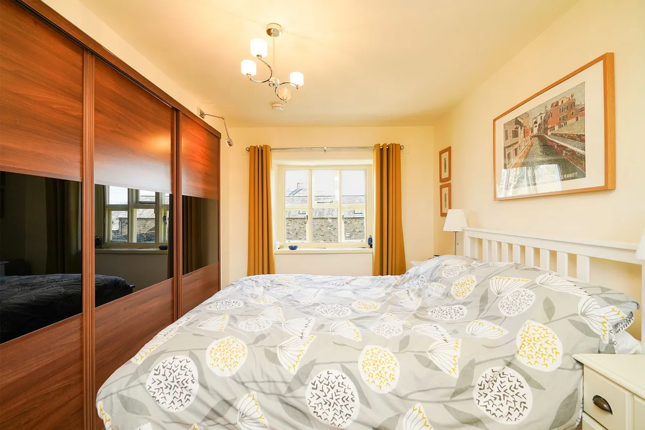 Summerley Lower Road, S18, photo 22