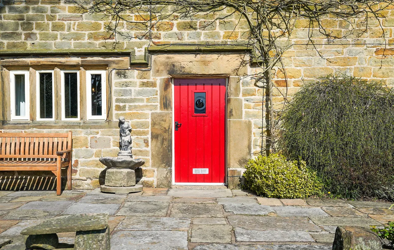 Summerley Lower Road, S18, photo 33