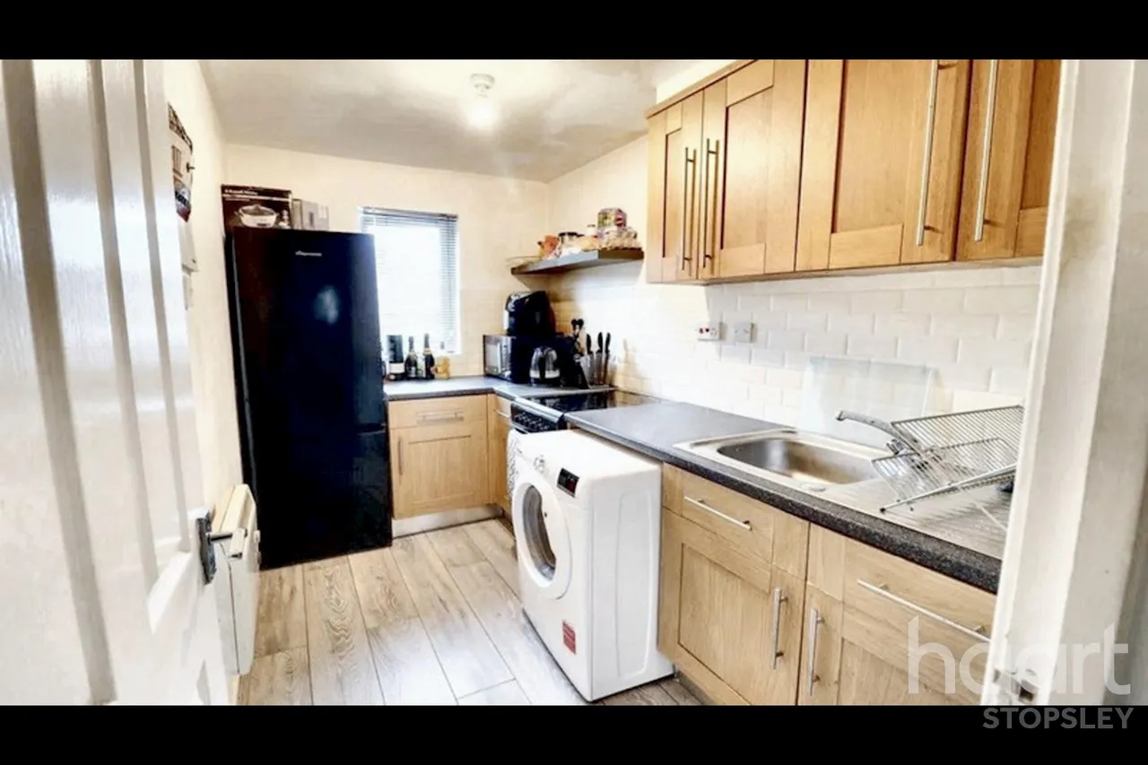 Colin Road, Luton, LU2, photo 28