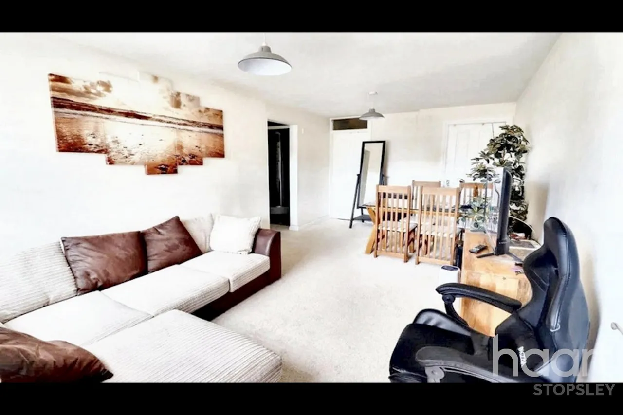 Colin Road, Luton, LU2, photo 30