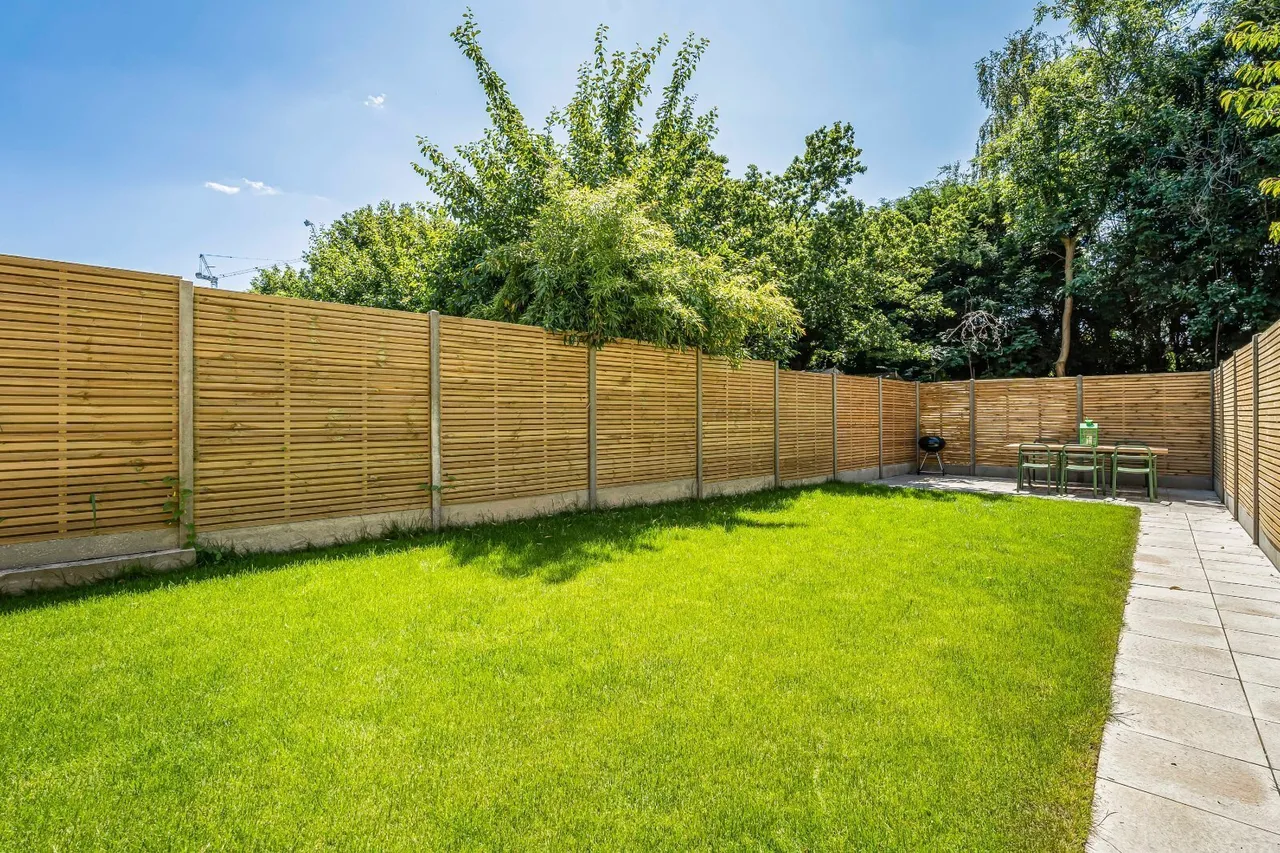 Rosemont Road, London, W3, photo 11
