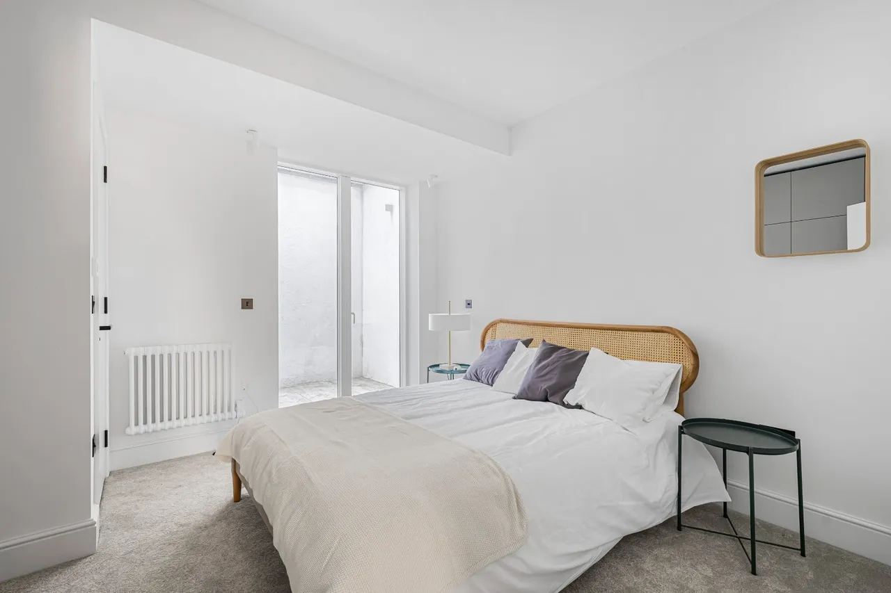 Rosemont Road, London, W3, photo 4