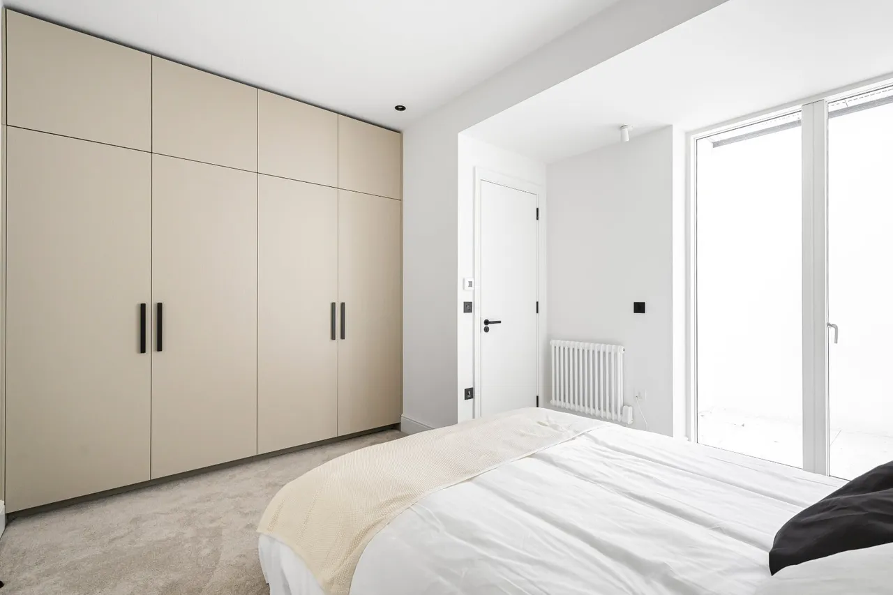 Rosemont Road, London, W3, photo 15