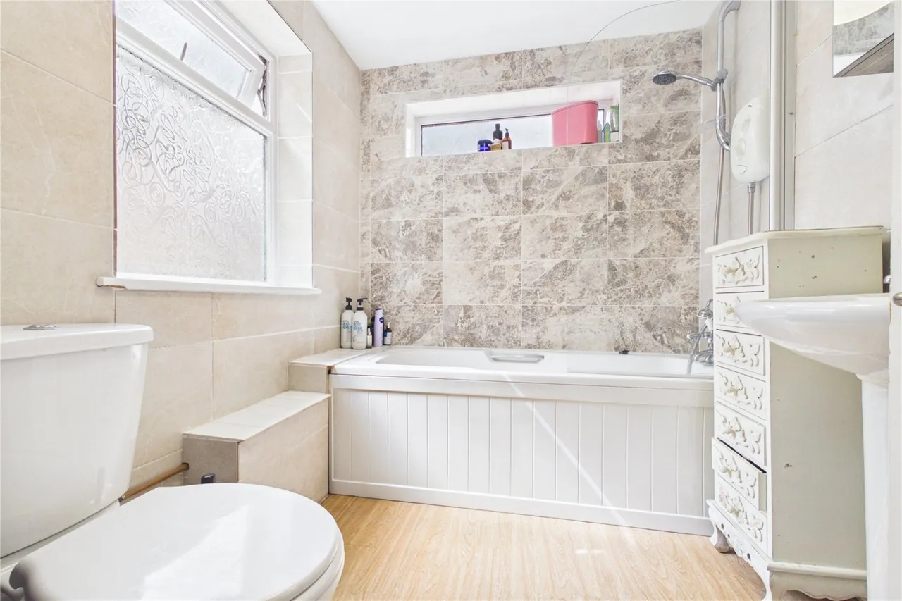 Connaught Road, Newbury, RG14, photo 10
