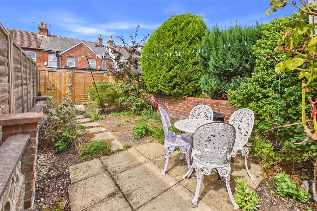 Connaught Road, Newbury, RG14, photo 12
