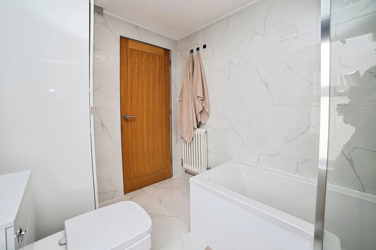 Huthwaite Road, Sutton-in-Ashfield, Nottinghamshire, NG17, photo 13