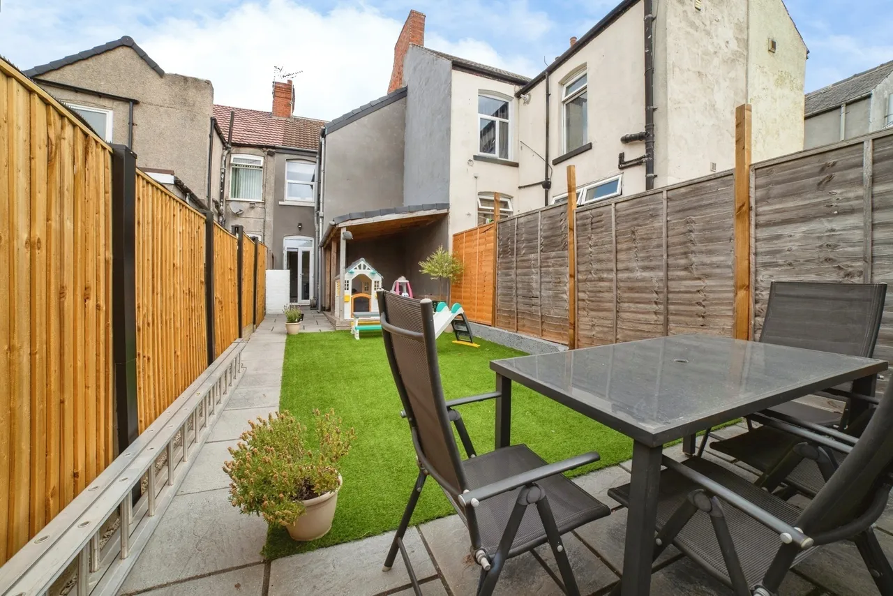 Huthwaite Road, Sutton-in-Ashfield, Nottinghamshire, NG17, photo 19
