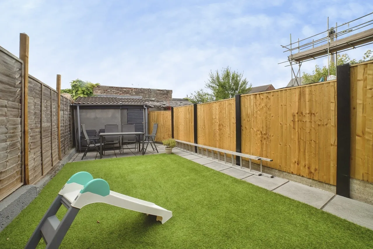 Huthwaite Road, Sutton-in-Ashfield, Nottinghamshire, NG17, photo 20