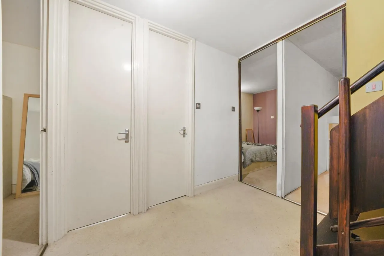 Rowley Way, London, photo 15