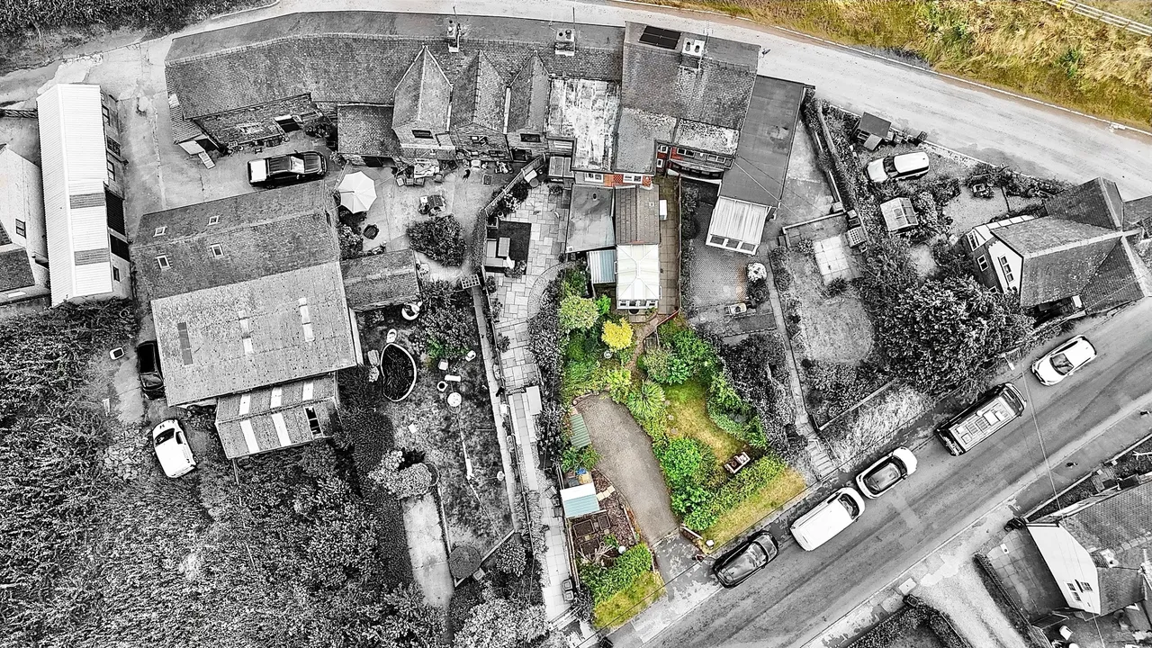 Sarver Lane, Dilhorne, ST10, photo 30