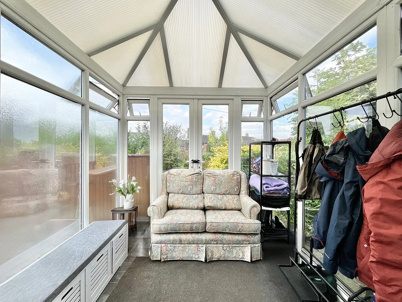 Sarver Lane, Dilhorne, ST10, photo 16