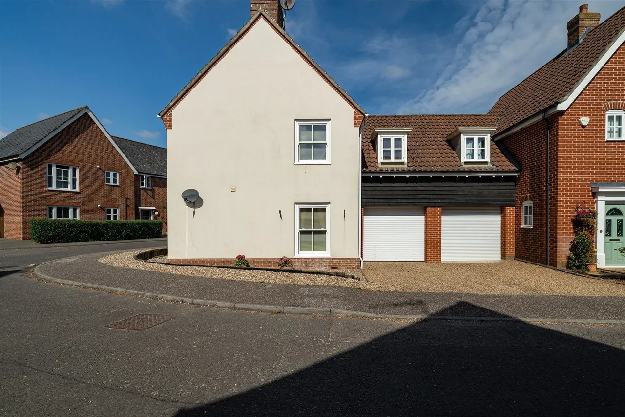 Robert Norgate Close, Horstead, Norwich, Norfolk, NR12, photo 21