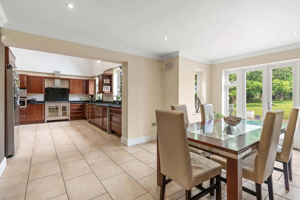 Sewardstone Road, Chingford, E4, photo 31