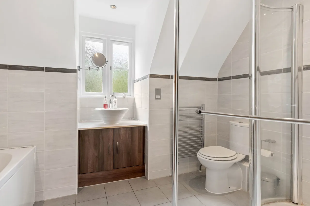 Sewardstone Road, Chingford, E4, photo 18