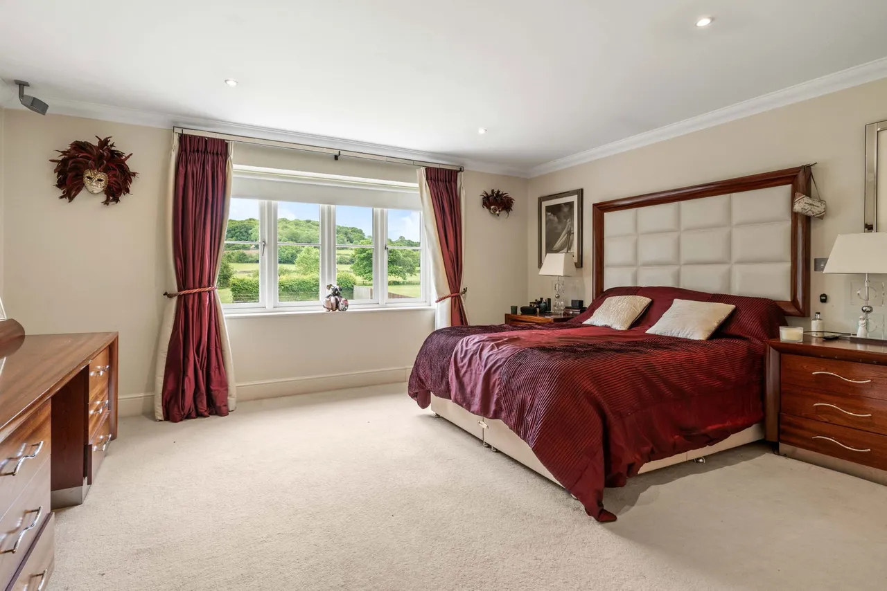 Sewardstone Road, Chingford, E4, photo 12