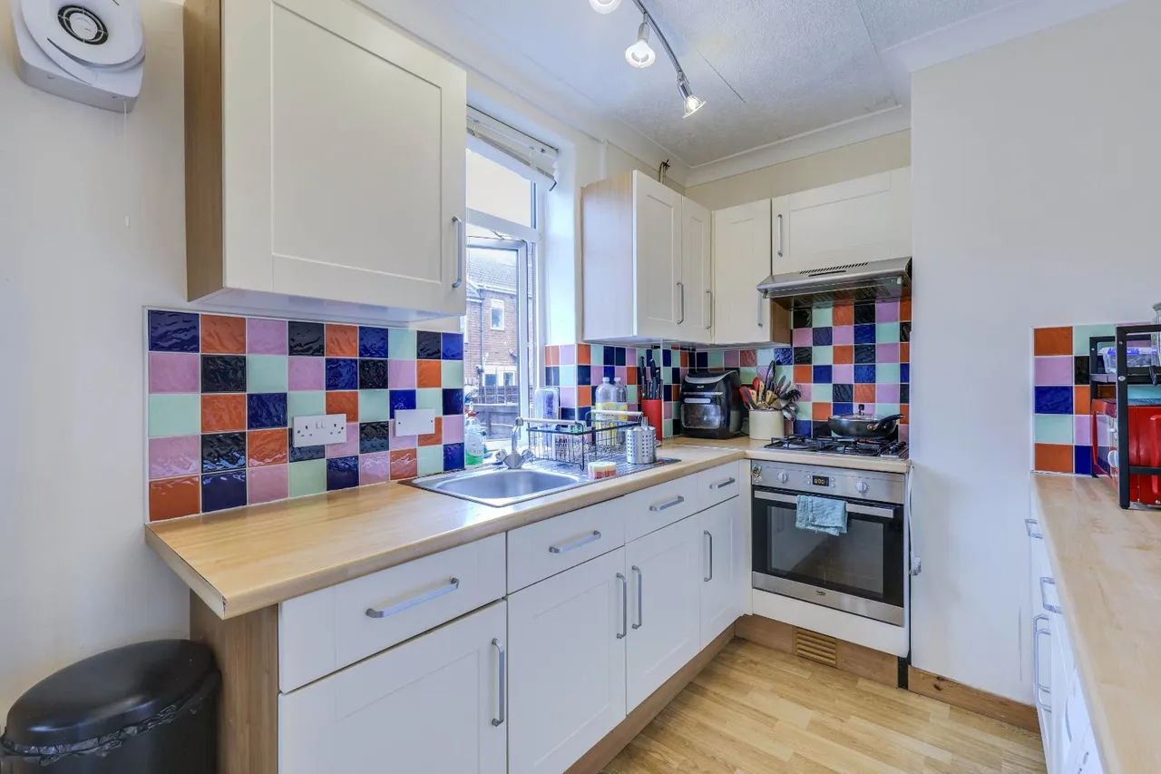 Broadway, Horsforth, LS18, photo 5