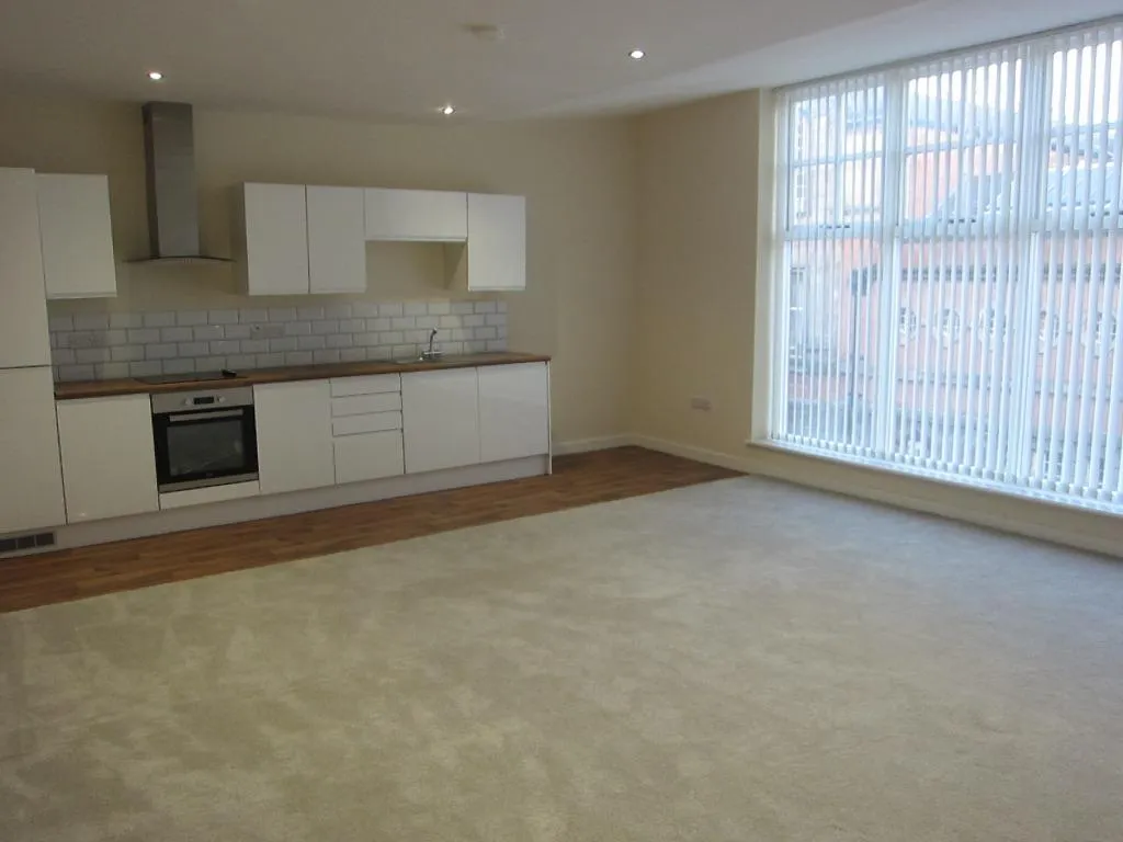 Flat 1, 18 South Street, Ilkeston, DE7, photo 2