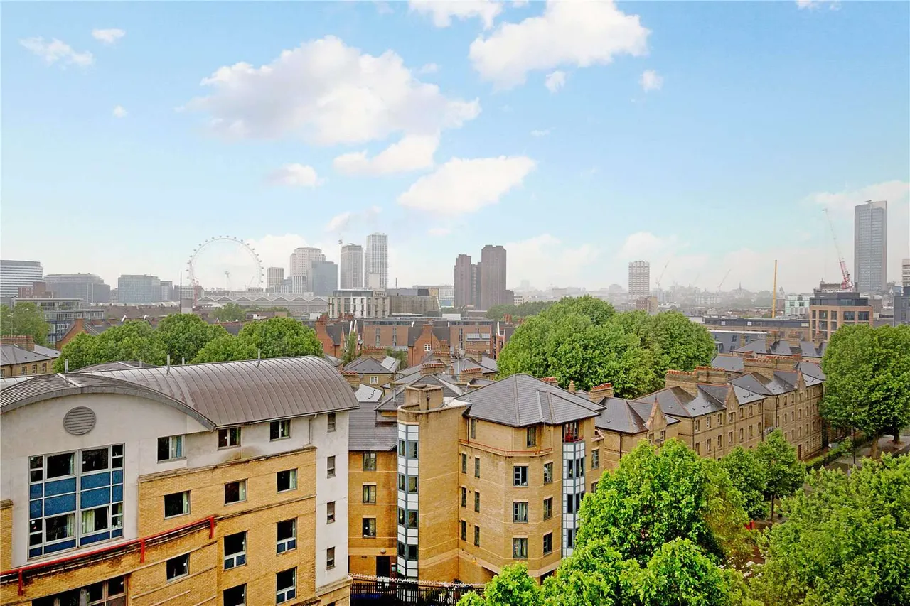 Blackfriars Road, London, SE1, photo 2