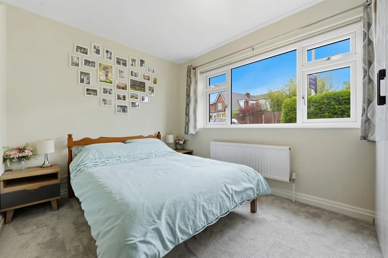 Cedarway, Bollington, photo 15