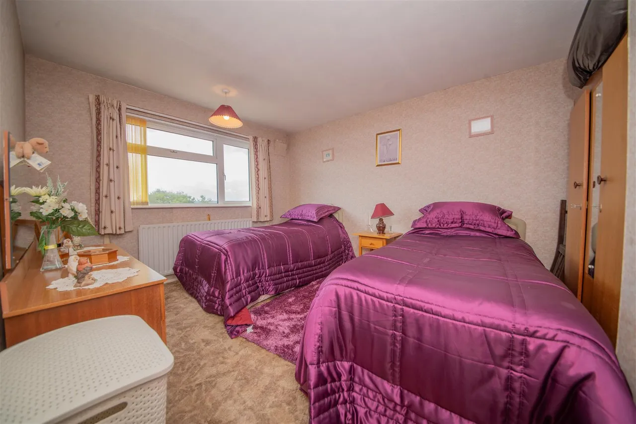 Underwood Road, Bishopstoke, Eastleigh, SO50 6FX, photo 5
