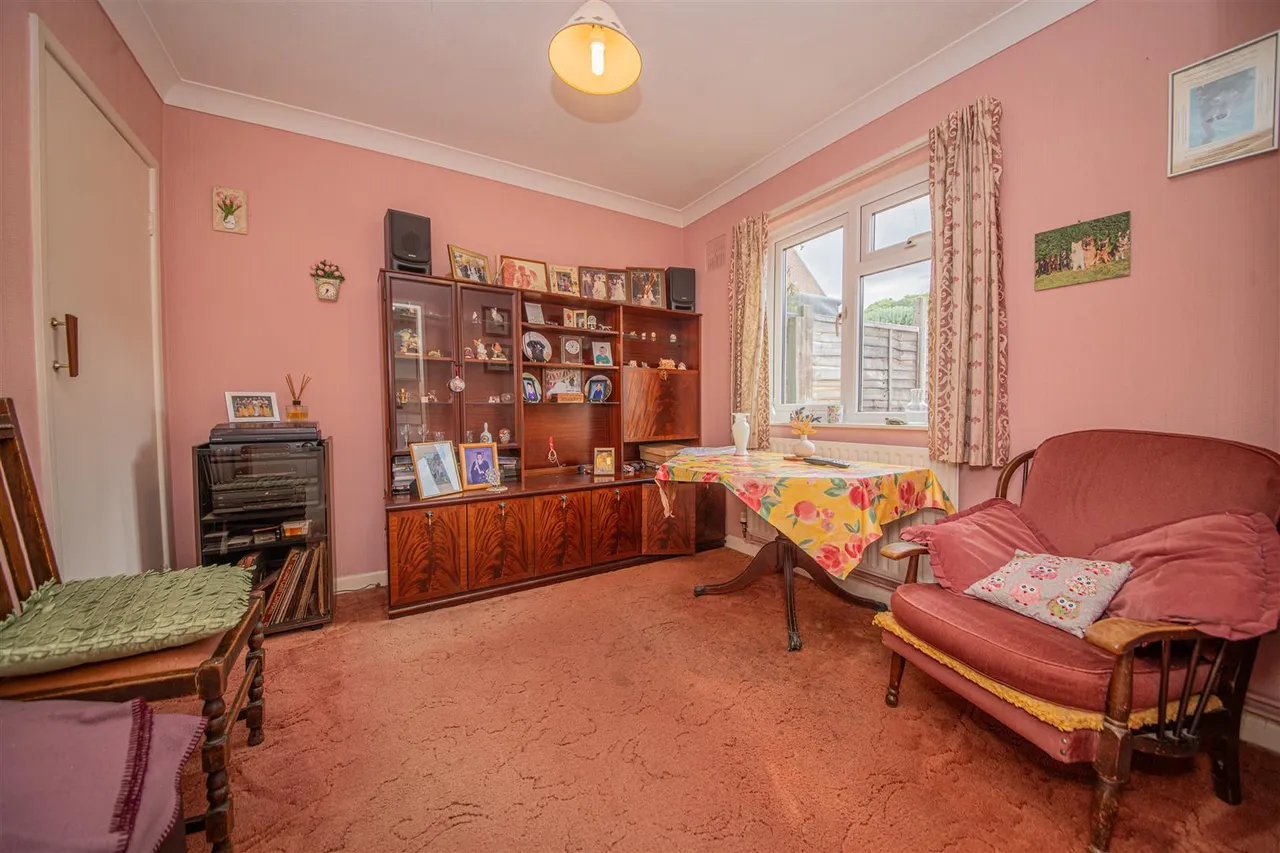 Underwood Road, Bishopstoke, Eastleigh, SO50 6FX, photo 4