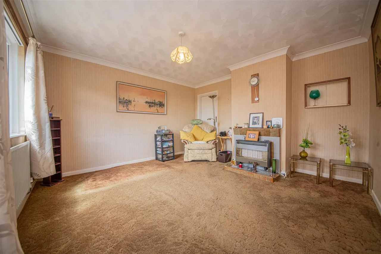 Underwood Road, Bishopstoke, Eastleigh, SO50 6FX, photo 2