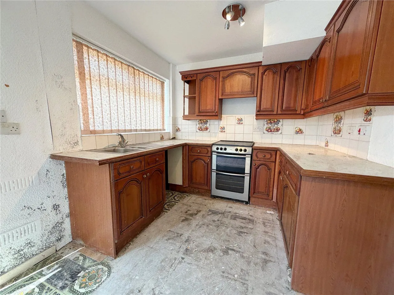 Hollin Lane, Middleton, M24, photo 6