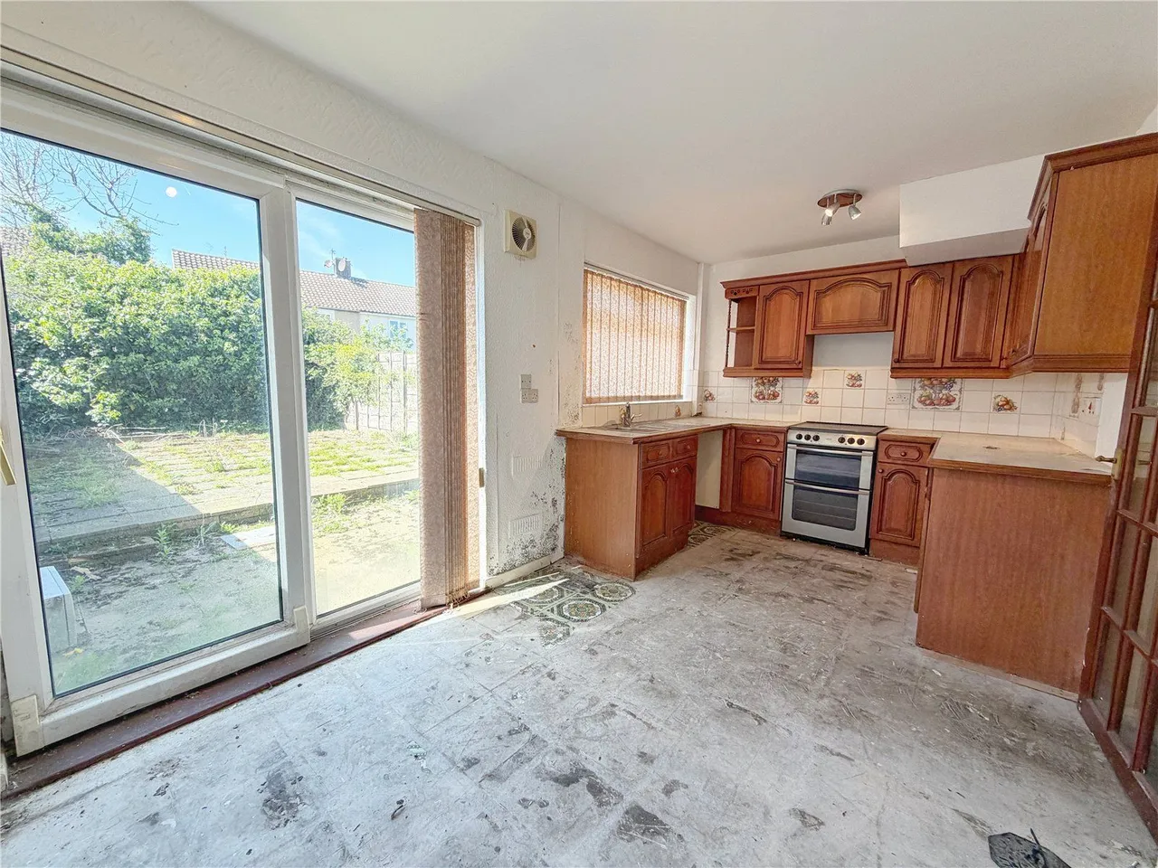 Hollin Lane, Middleton, M24, photo 3