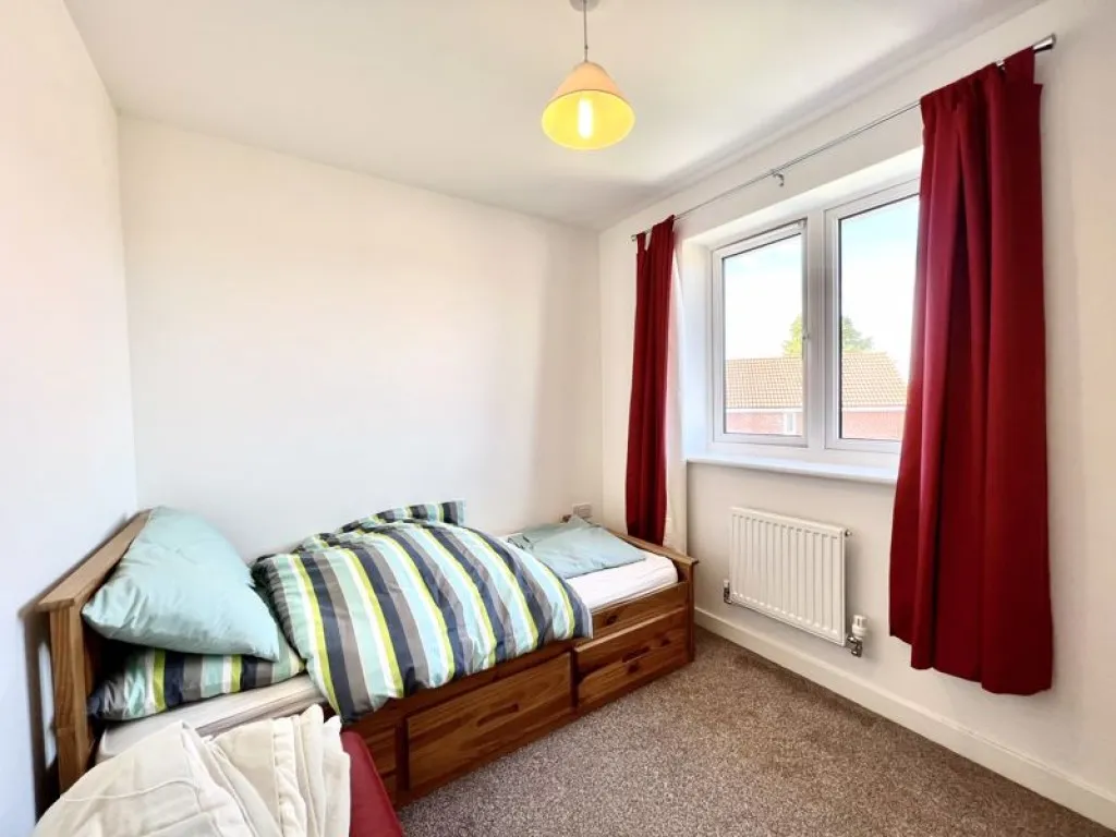 Ramsay Road, Calne, photo 9