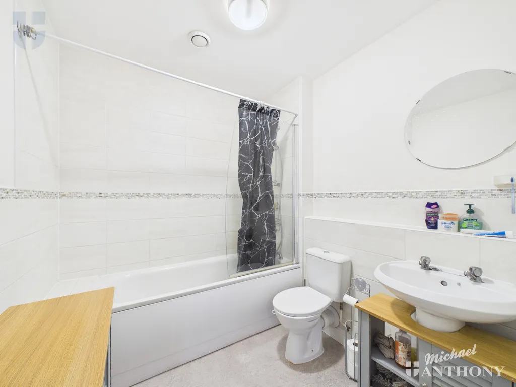 Chappell Close, Aylesbury, HP19 9QA, photo 5
