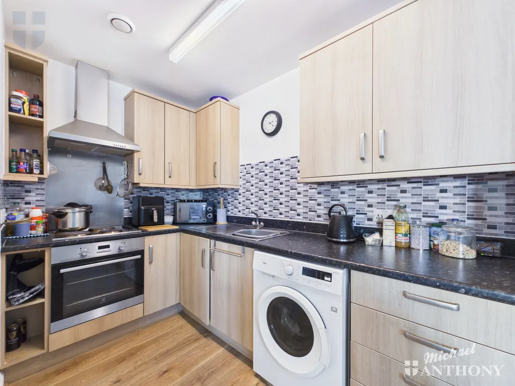 Chappell Close, Aylesbury, HP19 9QA, photo 3