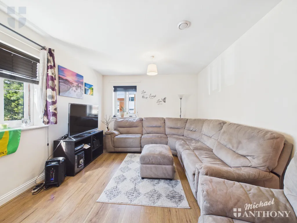 Chappell Close, Aylesbury, HP19 9QA, photo 2