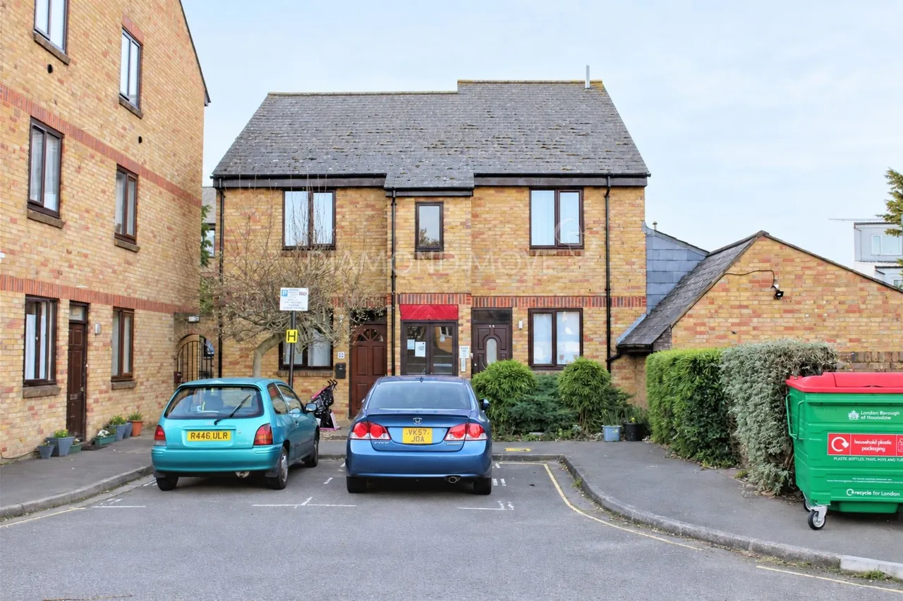1 bed flat to rent, St. Stephens Road, Hounslow, TW3