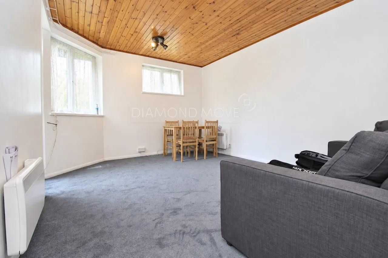 St. Stephens Road, Hounslow, TW3, photo 6