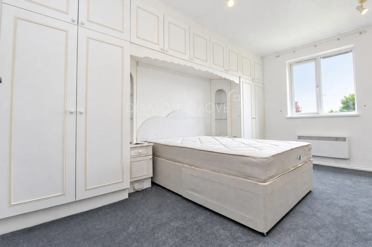 St. Stephens Road, Hounslow, TW3, photo 7