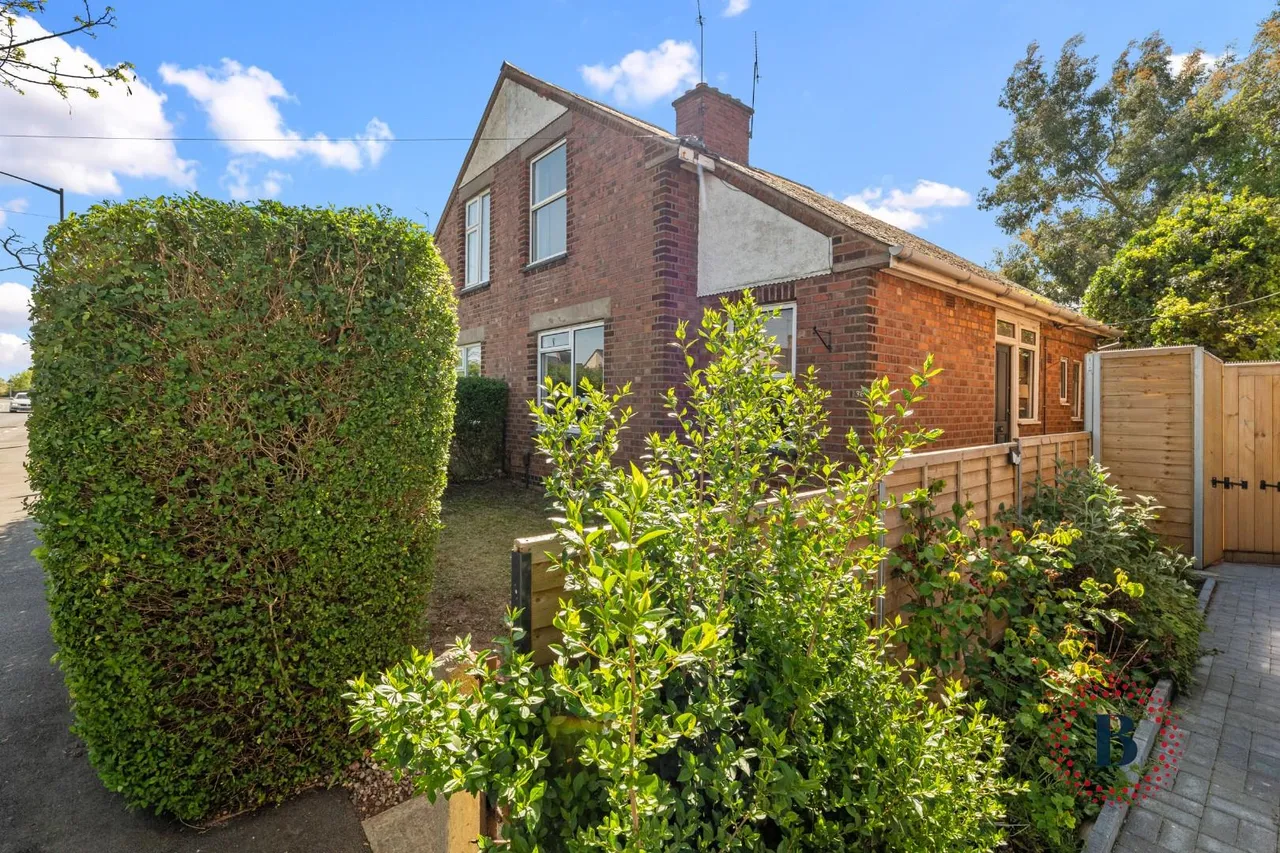 2 bed house for sale — Prospect Road, Leamington Spa