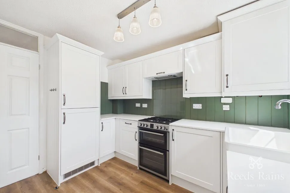Yarwell Drive, Maltby, Rotherham, S66, photo 6