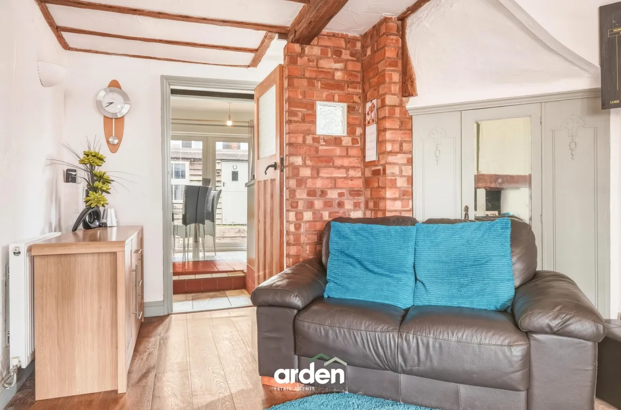 High Street, Studley, B80, photo 5