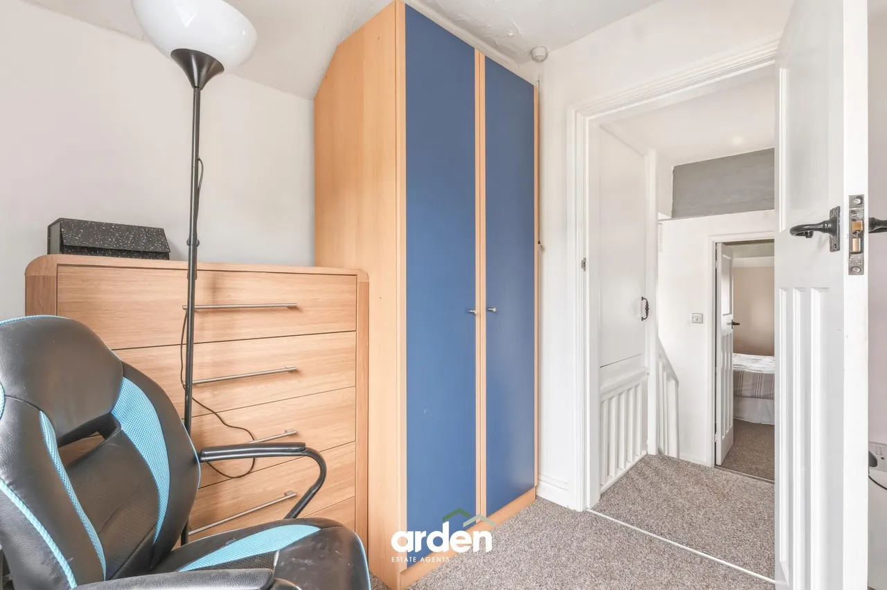 High Street, Studley, B80, photo 9