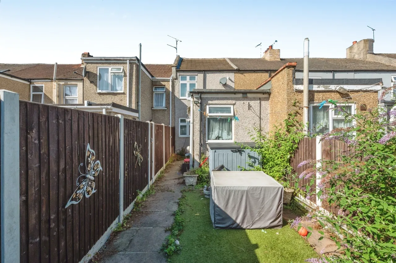 Gipsy Lane, Grays, RM17, photo 13