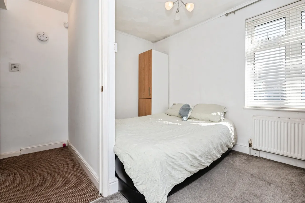 Gipsy Lane, Grays, RM17, photo 9
