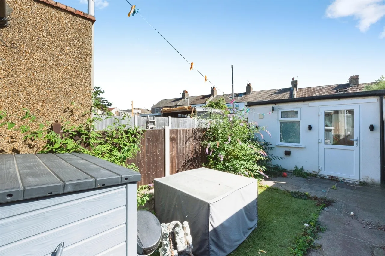 Gipsy Lane, Grays, RM17, photo 14