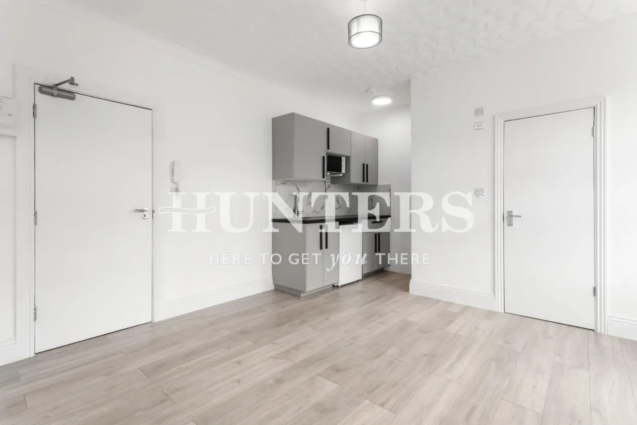 Mora Road, London, NW2, photo 4